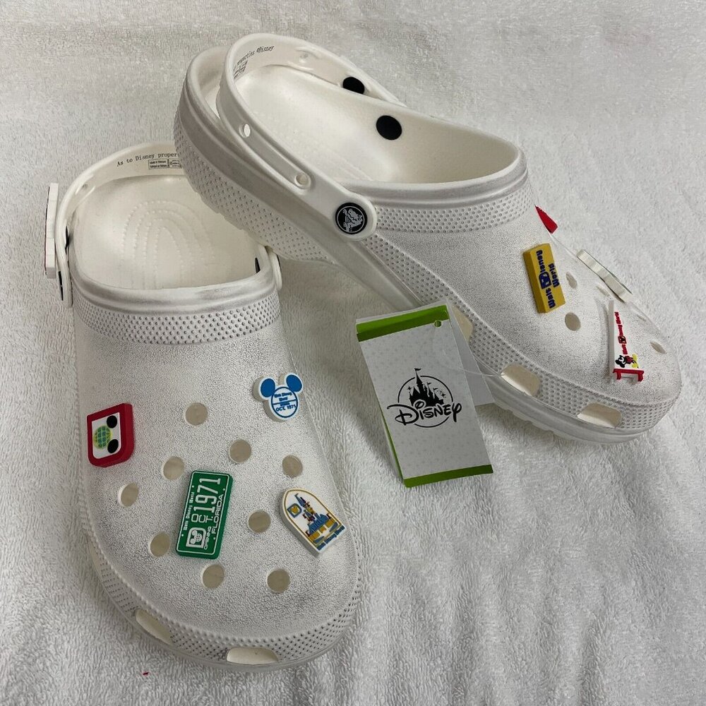 NEW! White CROCS CLASSIC DTP LICENSE PLATE DISNEY CLOGS  Charms Slip On Shoe